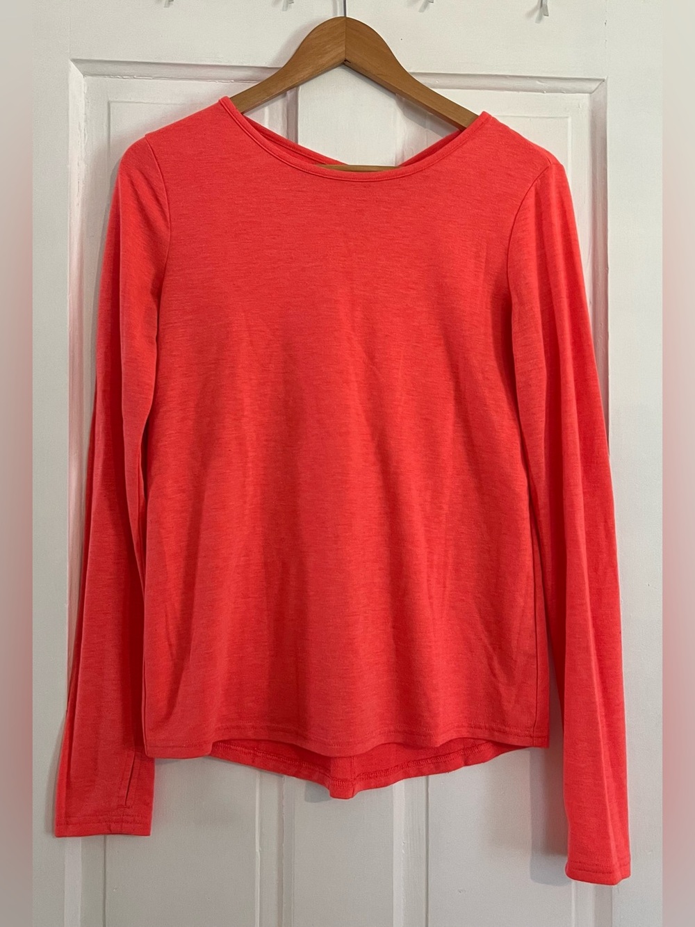 Victoria’s Secret Sport Size Small Long Sleeve T-shirt Workout Top Coral Pink